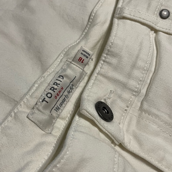 Torrid Shortie Shorts size 18 - Picture 2 of 5
